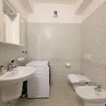 View Private Covered Parking And Terrace Carate Urio