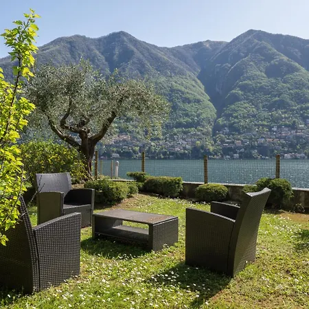 View Private Covered Parking And Terrace Appartamento Carate Urio